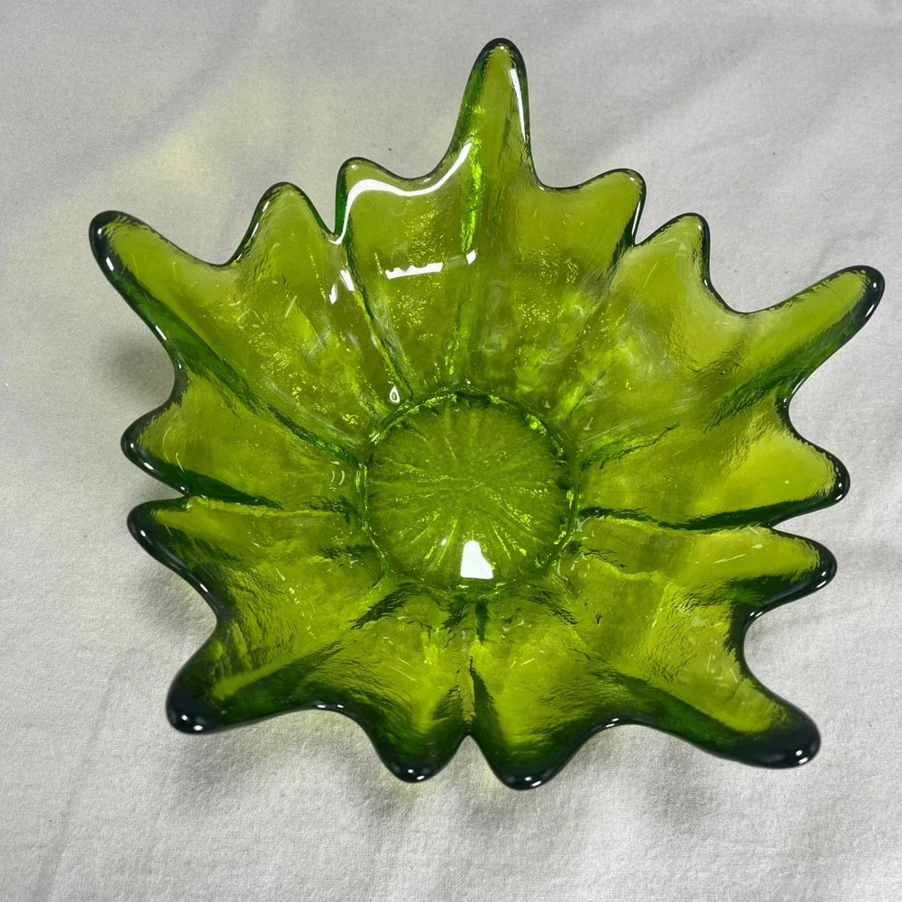 Vintage MCM Viking Epic Stockholm Green Spiked Lotus Bowl Wayne Husted Glass 60s
